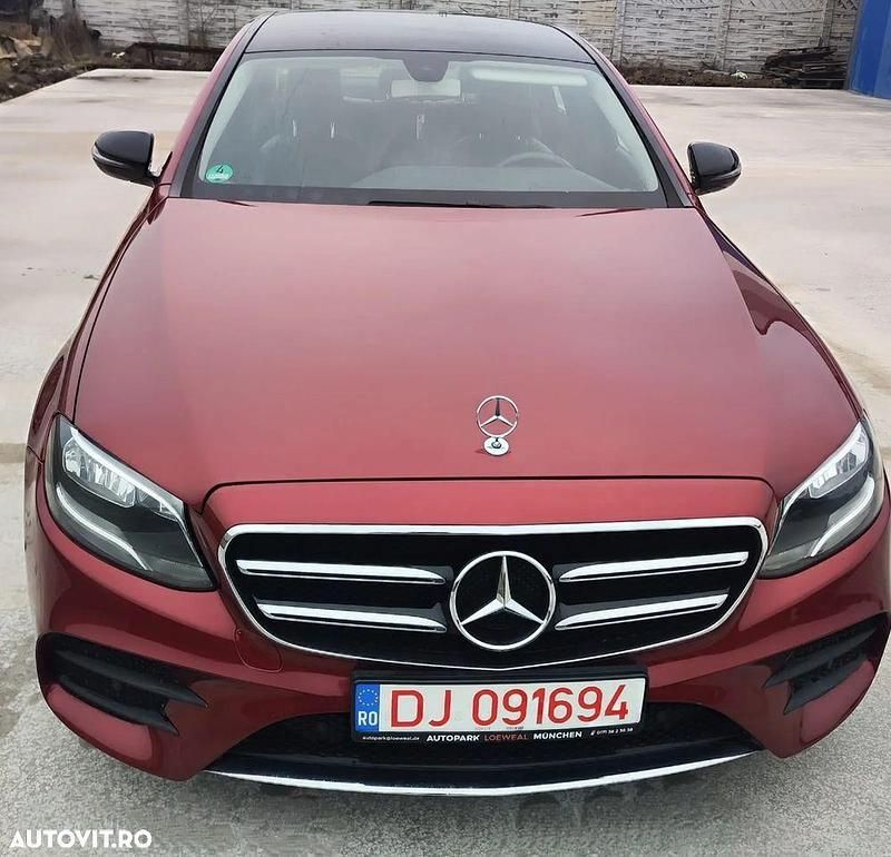 Second-hand Mercedes E200 AMG line 150 CP (110 kW) 2019 Culoarerosu Hatchback