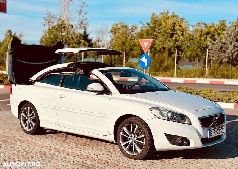Culoarealb Utilizat 2011 Volvo C70 Momentum Cabrio | 9.000 EUR - Imagine 1/4