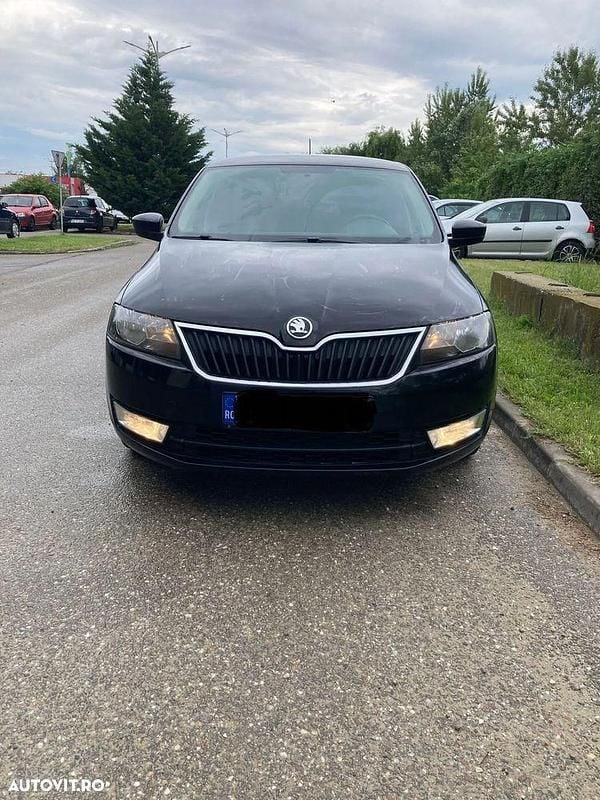 Negru Utilizat 2013 Skoda Rapid Elegance Hatchback | 6.500 EUR (Preț OK) - Imagine 1/4