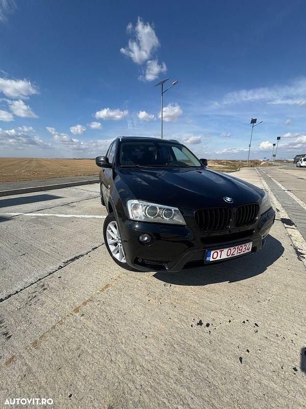 Culoarenegru Utilizat 2011 BMW X3 Sport Line SUV | 10.499 EUR (Preț OK) - Imagine 1/4
