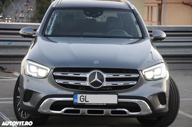 Gri Utilizat 2019 Mercedes GLC300 SUV | 31.990 EUR (Scump) - Imagine 1/4