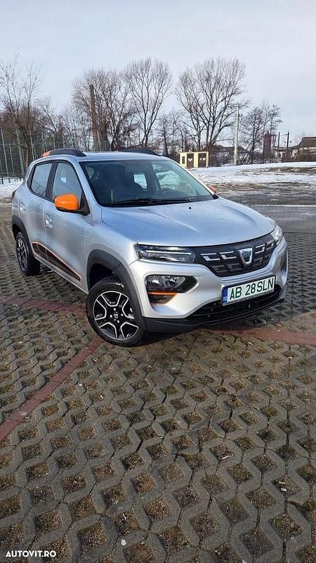 Culoaregri Second-hand 2022 Dacia Spring Comfort Plus Hatchback | 7.999 EUR (Preț OK) - Imagine 1/4