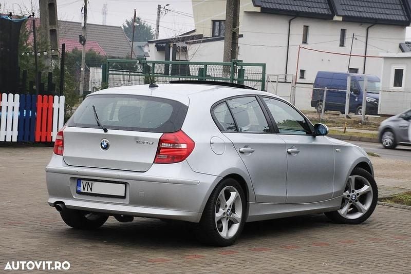 Second-hand BMW 120 Lifestyle 177 CP (130 kW) 2008 Culoaregri Hatchback