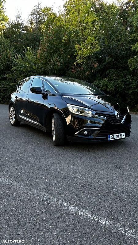 Culoarenegru Utilizat 2020 Renault Scénic IV Monovolum | 9.500 EUR (Super Preț) - Imagine 1/4