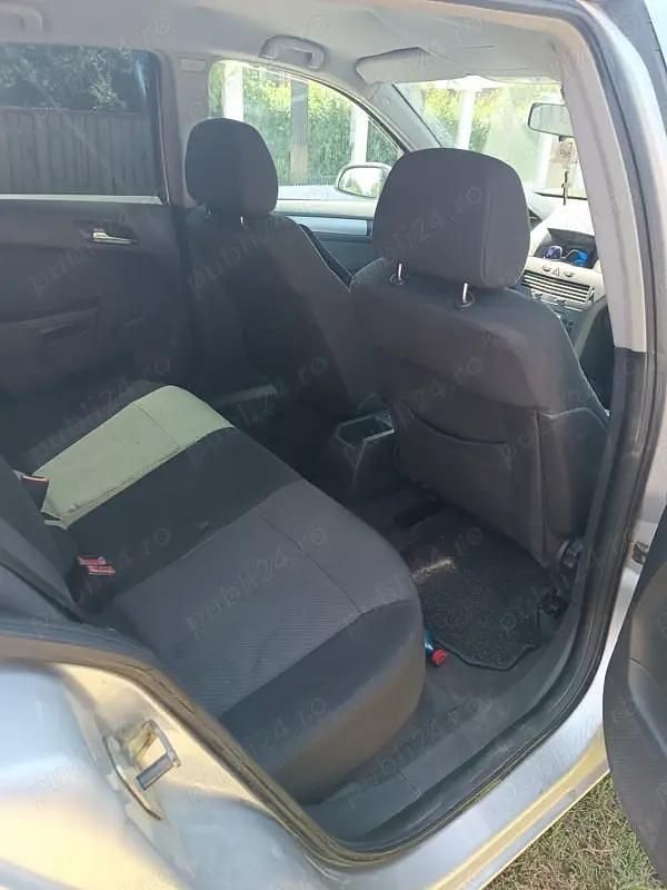Utilizat 2004 Opel Astra Hatchback | 2.400 EUR - Imagine 1/4
