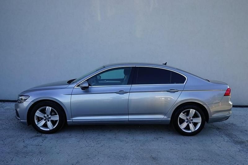 Second-hand VW Passat Highline 150 CP (110 kW) 2020 Gri mediu  normal Berlinǎ