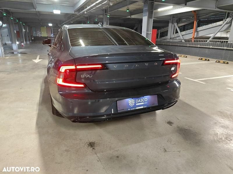 Second-hand Volvo S90 Ultimate 455 CP (334 kW) 2024 Culoarealbastru Berlinǎ