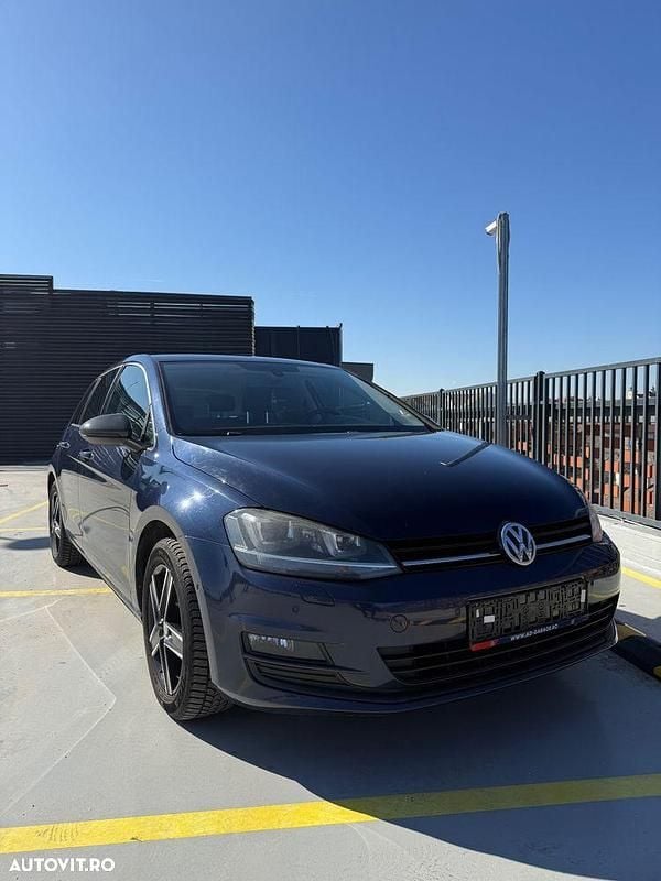 Second-hand VW Golf VII Comfortline 105 CP (77 kW) 2013 Culoarealbastru Hatchback