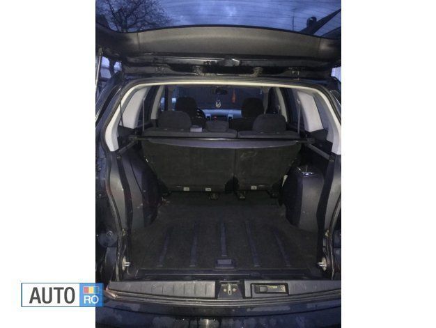 Second-hand Mitsubishi Outlander 140 CP (102 kW) 2007 Negru SUV