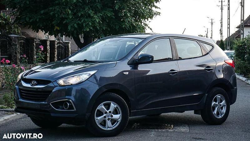 Culoarealbastru Utilizat 2011 Hyundai ix35 Comfort SUV | 6.200 EUR - Imagine 1/4