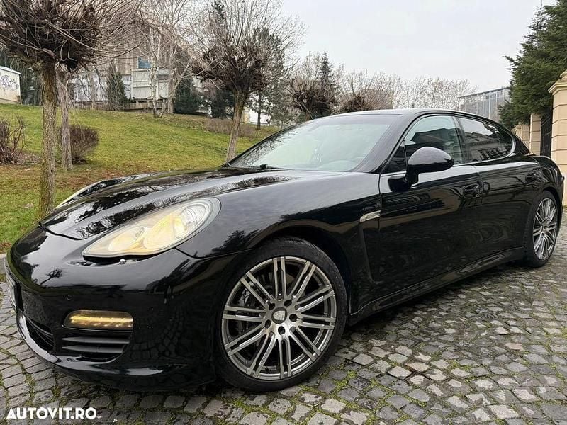 Second-hand Porsche Panamera 300 CP (220 kW) 2011 Culoarenegru Berlinǎ