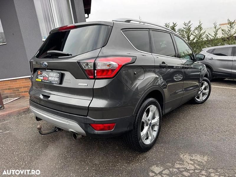 Second-hand Ford Kuga Trend 120 CP (88 kW) 2018 Culoaregri SUV