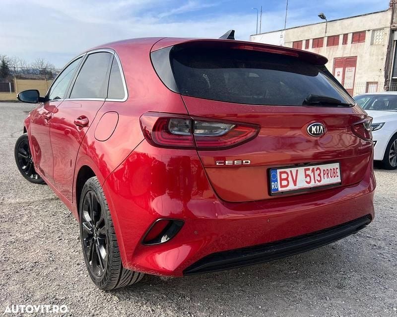 Second-hand Kia Ceed Edition 7 115 CP (84 kW) 2020 Culoarerosu Hatchback
