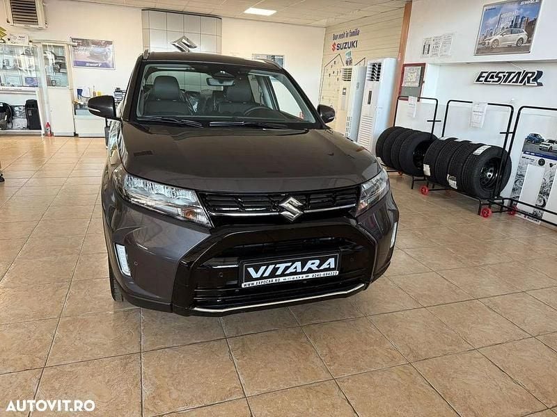 Gri Nouă 2024 Suzuki Vitara SUV | 25.967 EUR - Imagine 1/4