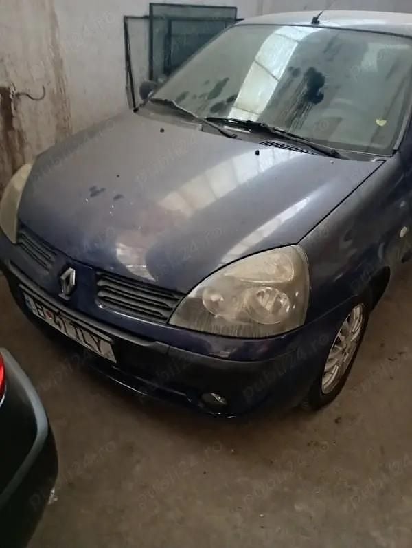 Second-hand Renault Clio II 75 CP (55 kW) 2005 Albastru Berlinǎ