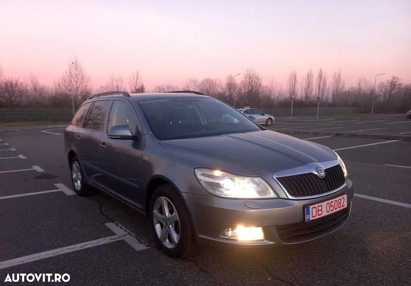 Culoaregri Utilizat 2012 Skoda Octavia Family Break | 3.999 EUR (Preț bun) - Imagine 1/4