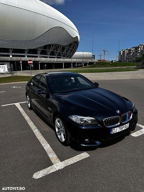 Second-hand BMW 525 Comfort Edition 218 CP (160 kW) 2013 Culoarealbastru Berlinǎ