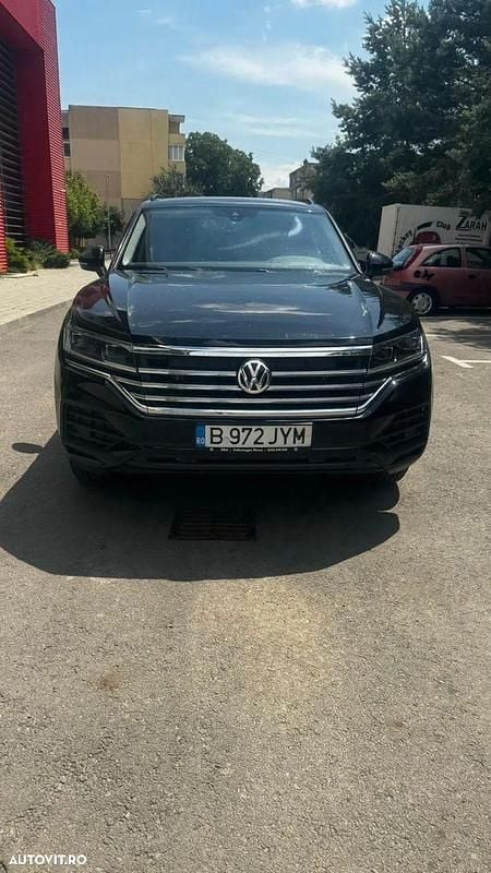 Negru Utilizat 2020 VW Touareg Elegance SUV | 29.990 EUR (Preț OK) - Imagine 1/4