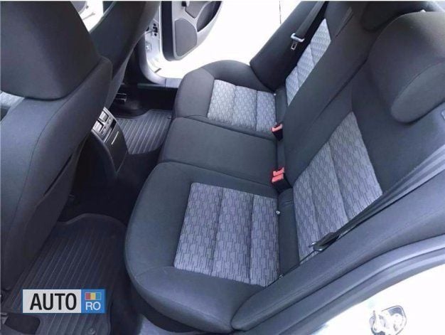 Second-hand Skoda Octavia 105 CP (77 kW) 2011 Gri Hatchback