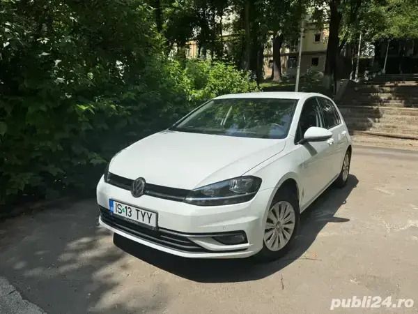 Alb Utilizat 2020 VW Golf VII Hatchback | 12.600 EUR (Preț OK) - Imagine 1/4