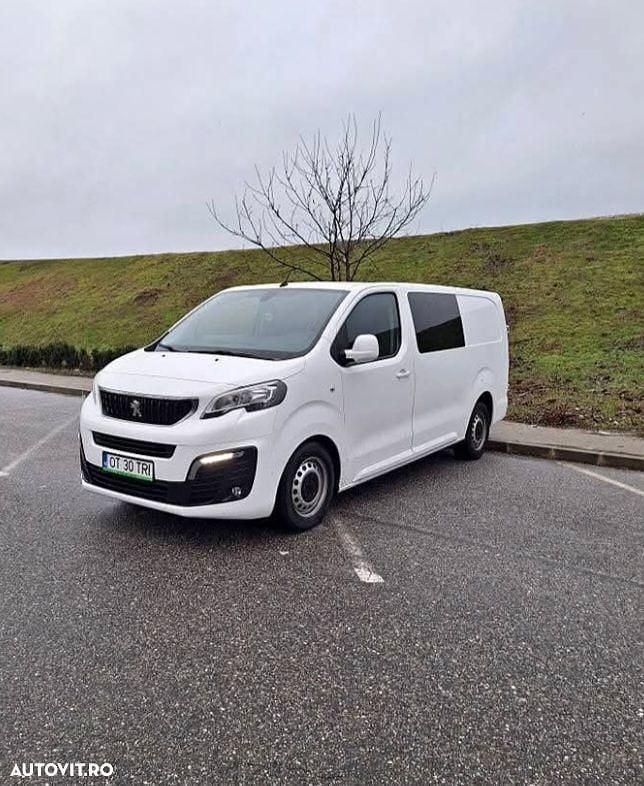 Second-hand Peugeot Expert 122 CP (89 kW) 2017 Culoarealb Van