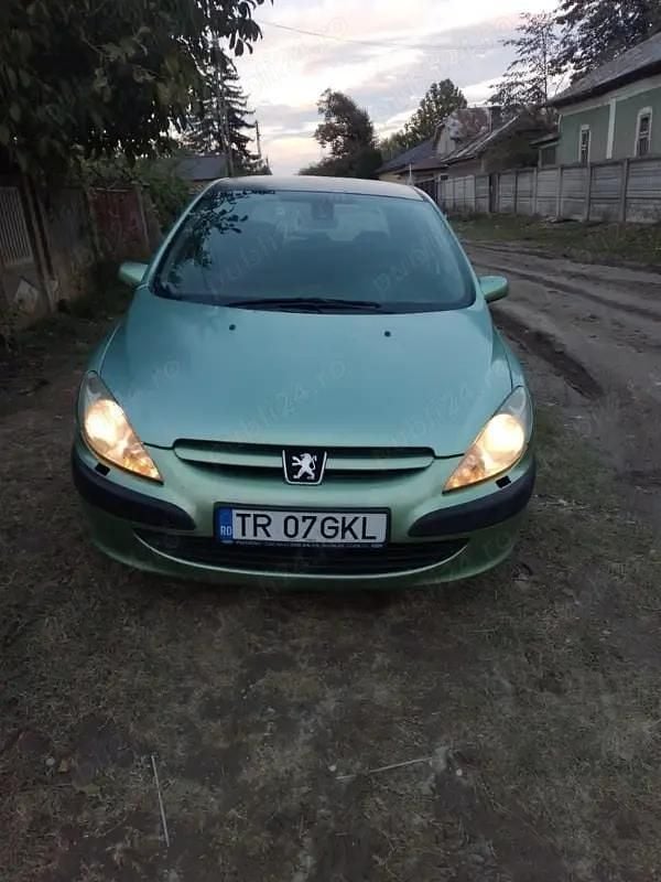 Utilizat 2003 Peugeot 307 Hatchback | 1.650 EUR (Preț OK) - Imagine 1/4