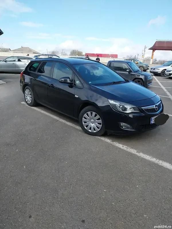 Second-hand Opel Astra Sport 125 CP (91 kW) 2012 Break