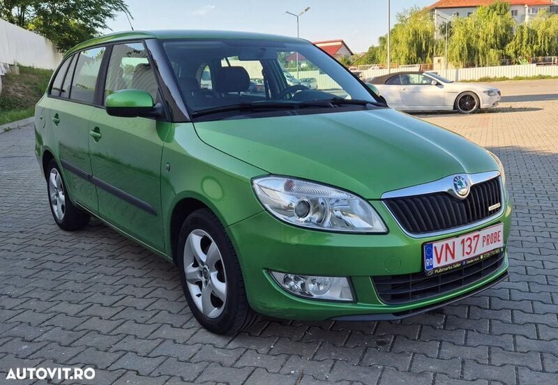 Second-hand Skoda Fabia GreenLine 75 CP (55 kW) 2011 Gri Hatchback