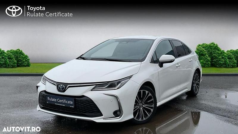 Second-hand Toyota Corolla 140 CP (102 kW) 2023 Culoarealb Berlinǎ