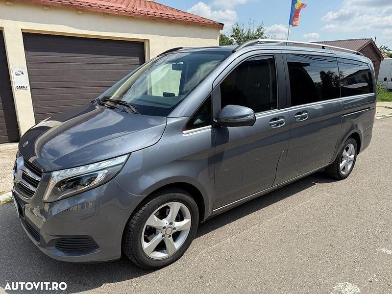 Culoaregri Utilizat 2018 Mercedes V220 Monovolum | 26.900 EUR (Super Preț) - Imagine 1/4
