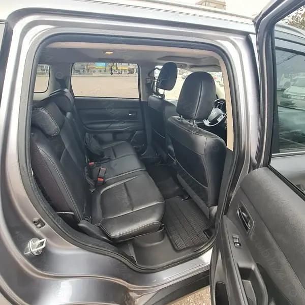 Second-hand Mitsubishi Outlander 150 CP (110 kW) 2015 SUV