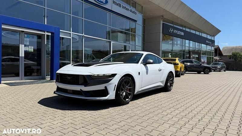 Second-hand Ford Mustang Dark Horse 453 CP (333 kW) 2025 Culoarealb Coupe