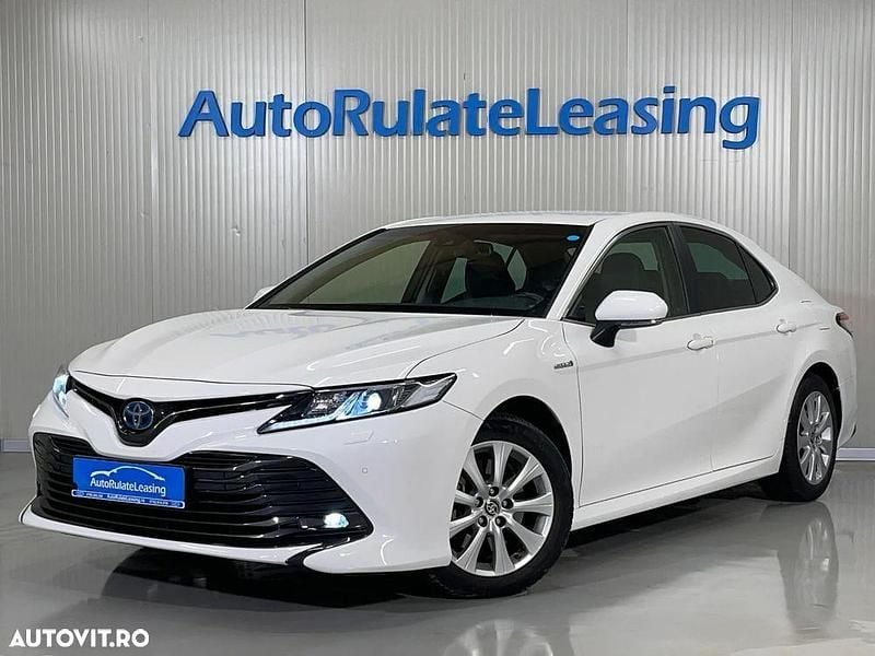 Culoarealb Utilizat 2021 Toyota Camry Business Edition Berlinǎ | 25.990 EUR (Super Preț) - Imagine 1/4