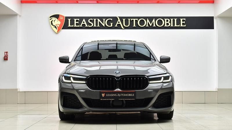 Second-hand BMW 545e M Sport 393 CP (289 kW) 2022 Gri Berlinǎ