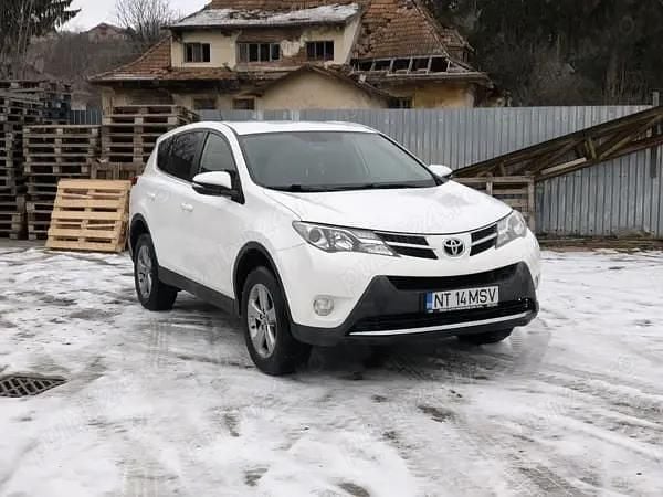 Second-hand 2015 Toyota RAV4 SUV | 11.000 EUR (Preț OK) - Imagine 1/4