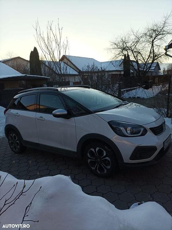 Second-hand Honda Jazz Executive 97 CP (71 kW) 2021 Culoarealb Hatchback