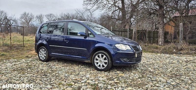 Second-hand VW Touran Highline 140 CP (102 kW) 2008 Culoarealbastru Monovolum