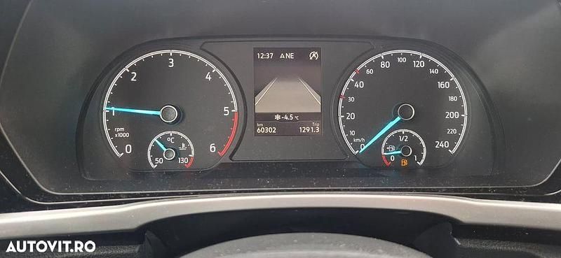 Second-hand Ford Tourneo Connect Titanium 122 CP (89 kW) 2022 Culoarealbastru Monovolum