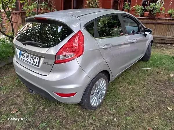 Second-hand Ford Fiesta Titanium 97 CP (71 kW) 2009 Gri Hatchback