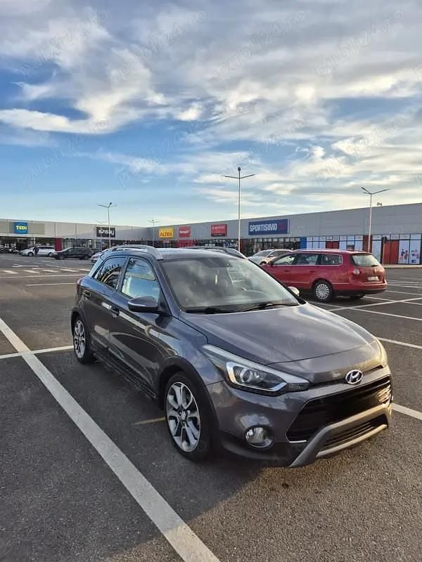 Gri Utilizat 2016 Hyundai i20 Active Hatchback | 7.750 EUR (Preț OK) - Imagine 1/4