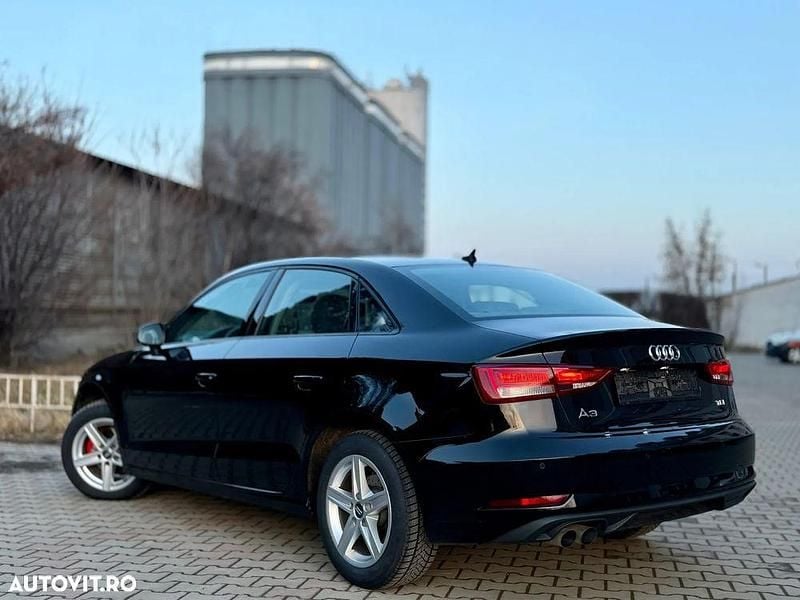 Second-hand Audi A3 Sport 149 CP (109 kW) 2017 Culoarenegru Berlinǎ