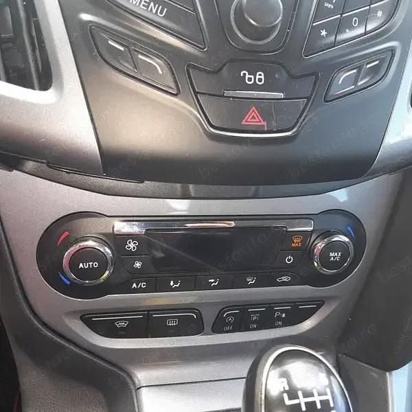 Alb Utilizat 2011 Ford Focus Berlinǎ | 4.500 EUR (Preț OK) - Imagine 1/4