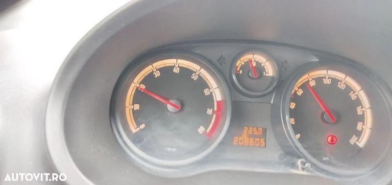 Second-hand Opel Corsa Selection 70 CP (51 kW) 2012 Culoaremaro Hatchback