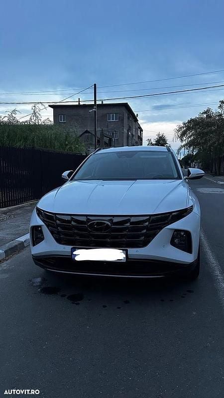 Alb Utilizat 2021 Hyundai Tucson Premium SUV | 25.000 EUR (Preț OK) - Imagine 1/4