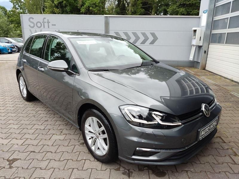 Utilizat 2020 VW Golf VII Highline | 22.152 EUR (Scump) - Imagine 1/1