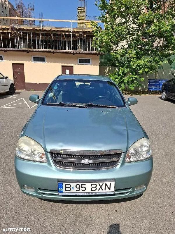 Culoareverde Utilizat 2005 Chevrolet Lacetti Berlinǎ | 2.000 EUR - Imagine 1/4