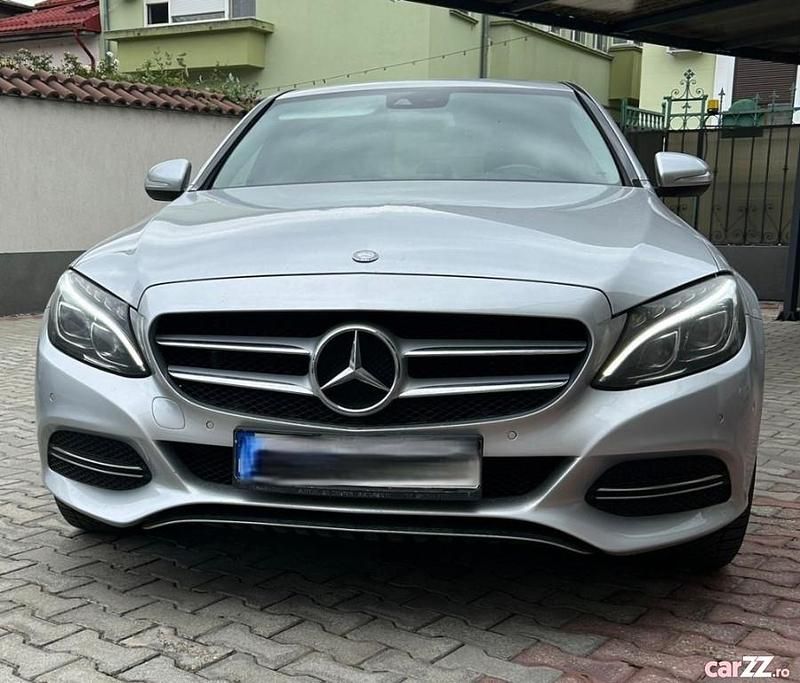 Utilizat 2014 Mercedes C250 Hatchback | 13.800 EUR (Preț bun) - Imagine 1/4