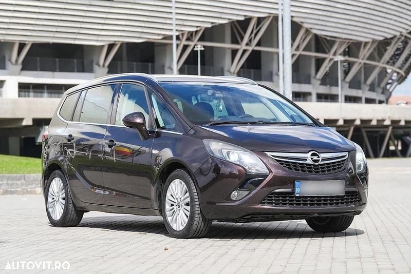 Culoaremaro Utilizat 2014 Opel Zafira Tourer Edition Monovolum | 6.550 EUR (Preț OK) - Imagine 1/4