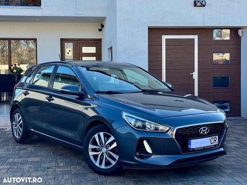 Culoaregri Utilizat 2017 Hyundai i30 Style Hatchback | 8.999 EUR (Preț bun) - Imagine 1/4