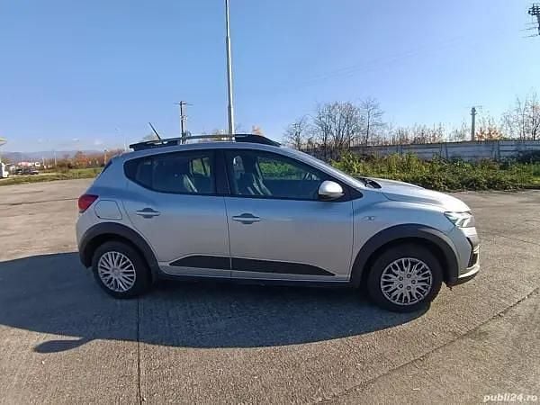Second-hand Dacia Sandero Stepway 87 CP (63 kW) 2021 Hatchback